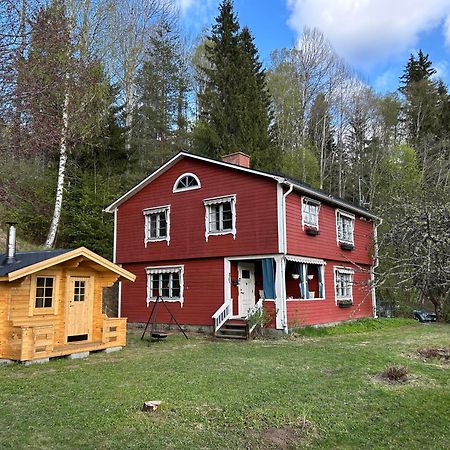 Charmig Villa Med Bastu Och Snabbt Wifi Långav Exterior foto